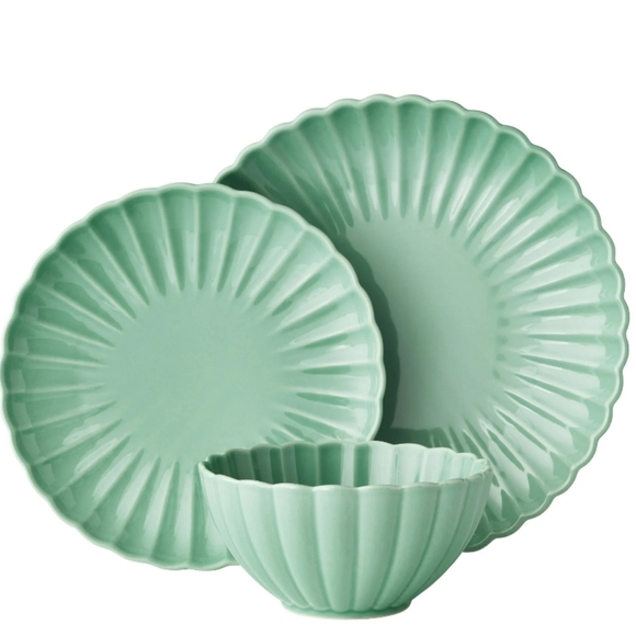 🎄 New Pioneer Woman Colette Scallop Green 12-Piece Dinnerware Set - Picture 1 of 10